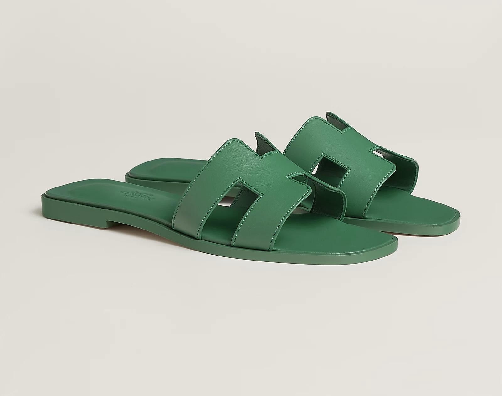 Hermes Women’s Oran Sandals – Green
