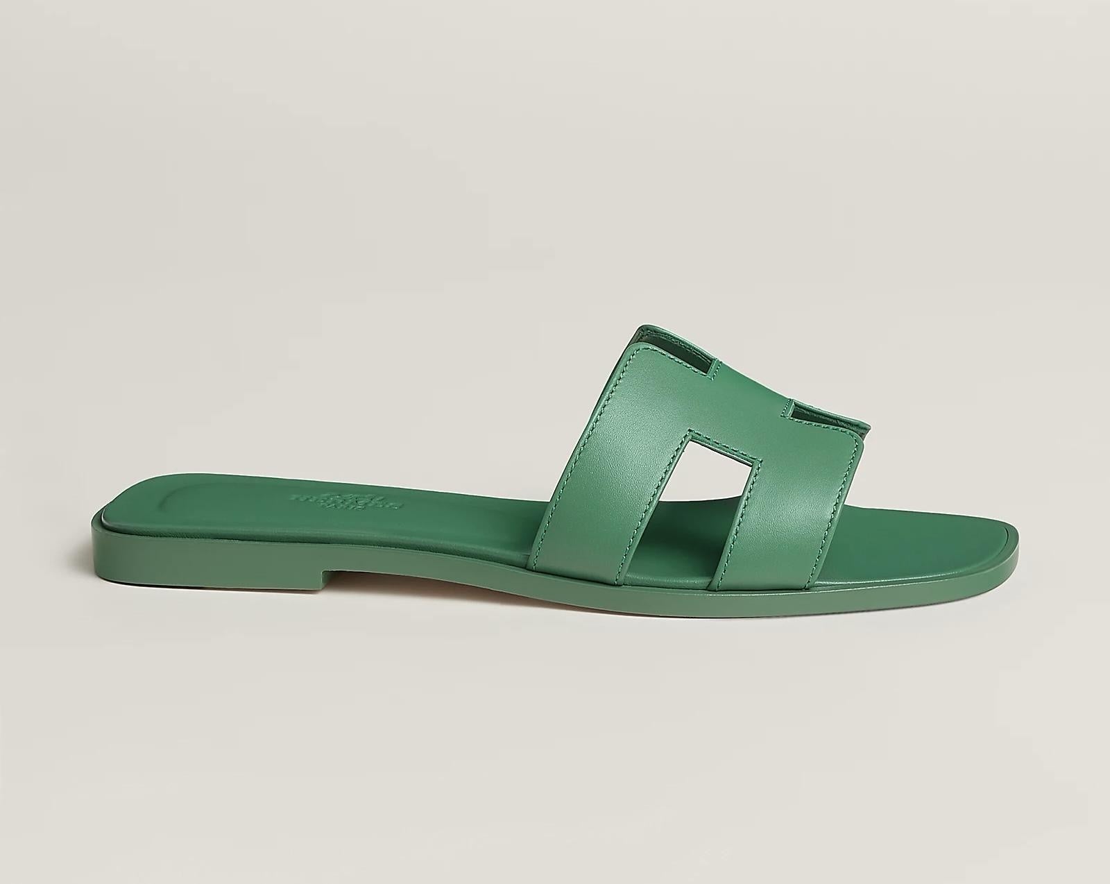 Hermes Women’s Oran Sandals – Green