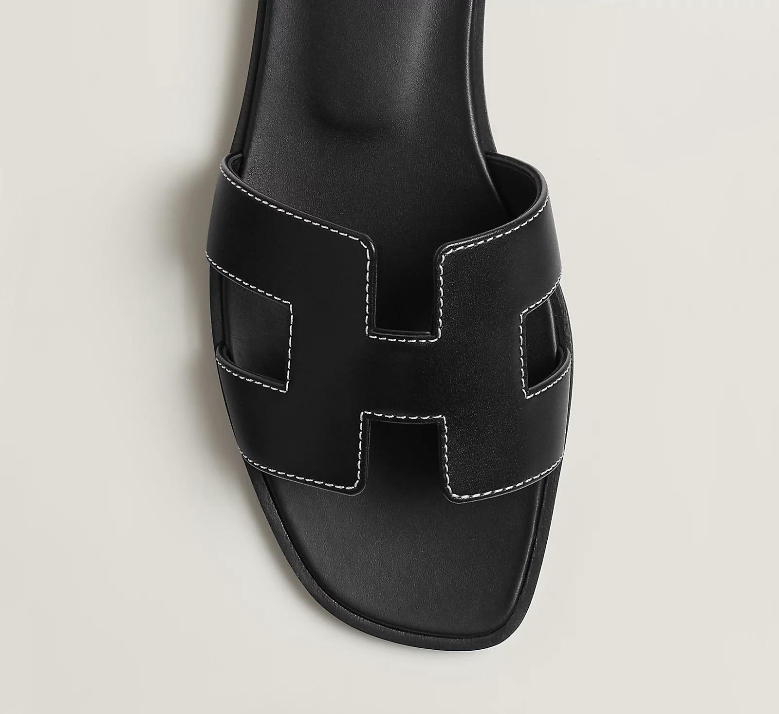 Hermes Women’s Oran Sandals – Black