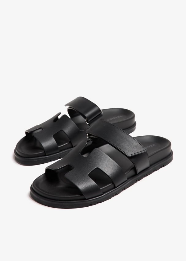 Hermes Chypre Sandals – Black