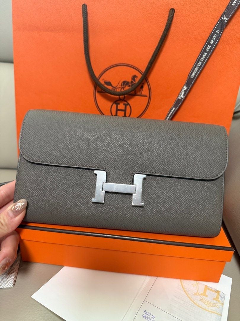 Hermes Women’s Constance To Go Wallet – Grey